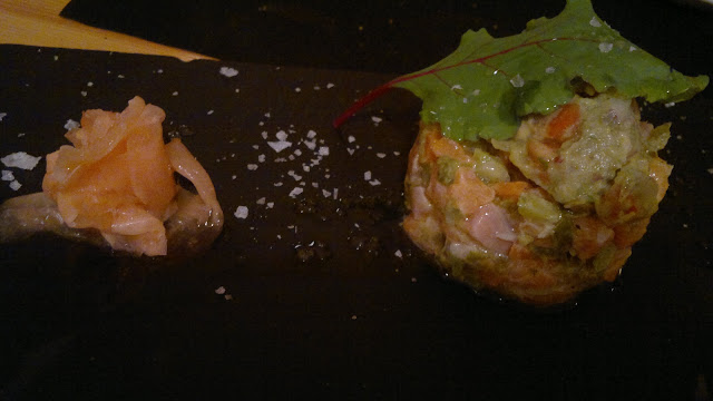 Restaurante en Valencia Tartar de salmón y aguacate con jenjibre